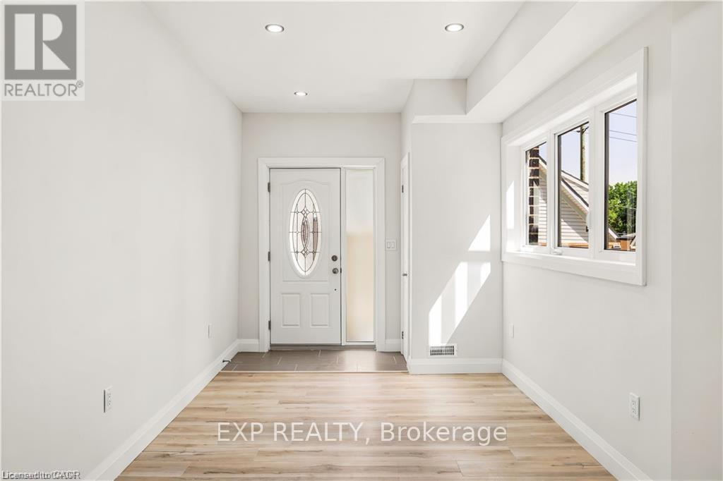 129 St George Street, Kitchener, Ontario  N2G 2T2 - Photo 29 - X13460128