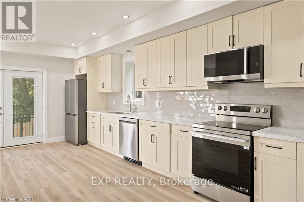 129 St George Street, Kitchener, Ontario  N2G 2T2 - Photo 31 - X13460128
