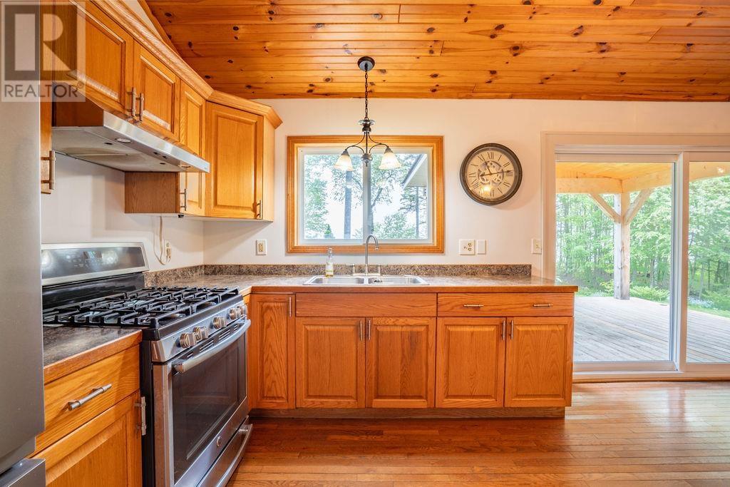 1088 Four Seasons Dr, Sault Ste. Marie, Ontario  P0S 1E0 - Photo 21 - SM261401