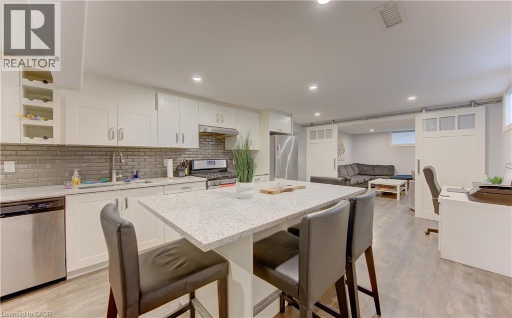 127 Strathcona Crescent, Kitchener, Ontario  N2B 2W8 - Photo 29 - 40840981