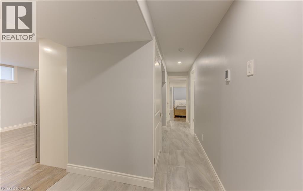 127 Strathcona Crescent, Kitchener, Ontario  N2B 2W8 - Photo 41 - 40840980
