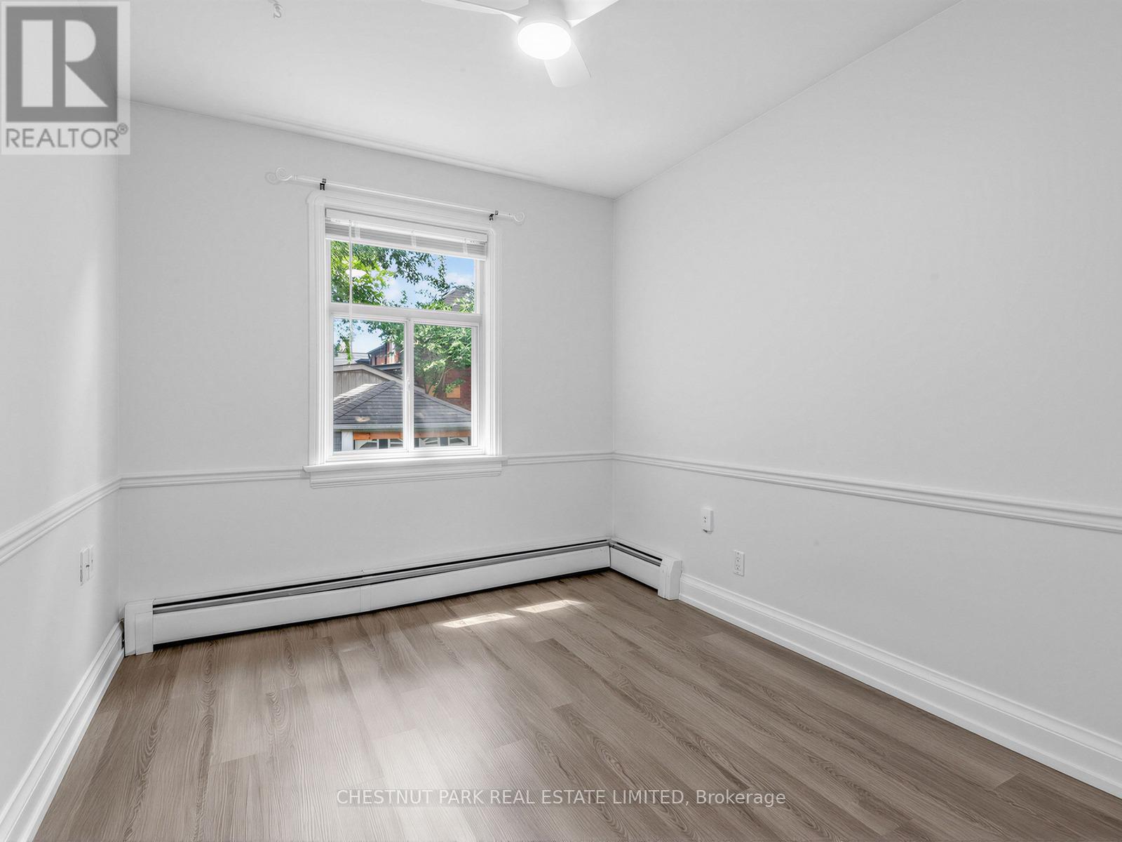 143 Glenvale Boulevard, Toronto, Ontario  M4G 2W2 - Photo 13 - C13447986
