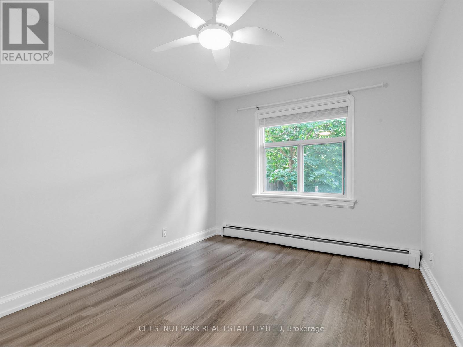 143 Glenvale Boulevard, Toronto, Ontario  M4G 2W2 - Photo 15 - C13447986