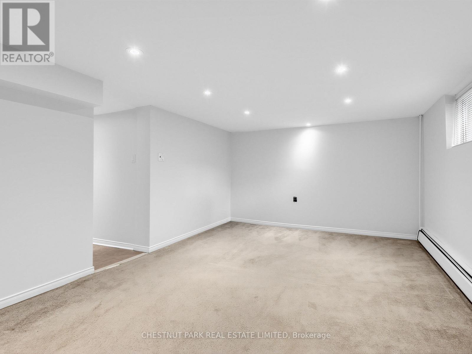 143 Glenvale Boulevard, Toronto, Ontario  M4G 2W2 - Photo 19 - C13447986