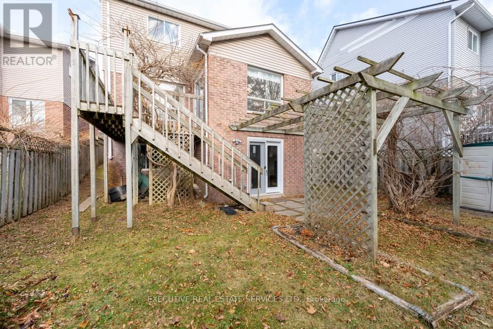 Upper - 11 Upland Drive, Whitby, Ontario  L1N 8H6 - Photo 33 - E13459568