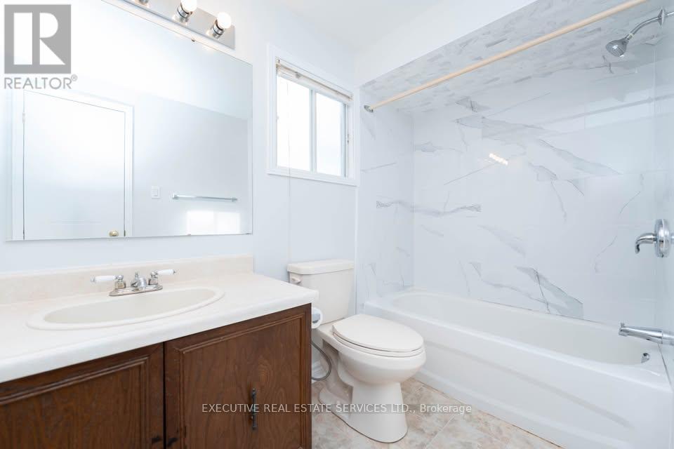Upper - 11 Upland Drive, Whitby, Ontario  L1N 8H6 - Photo 26 - E13459568