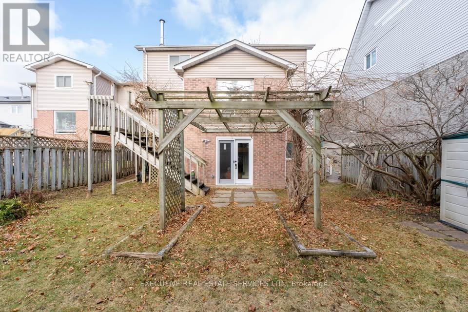 Upper - 11 Upland Drive, Whitby, Ontario  L1N 8H6 - Photo 35 - E13459568