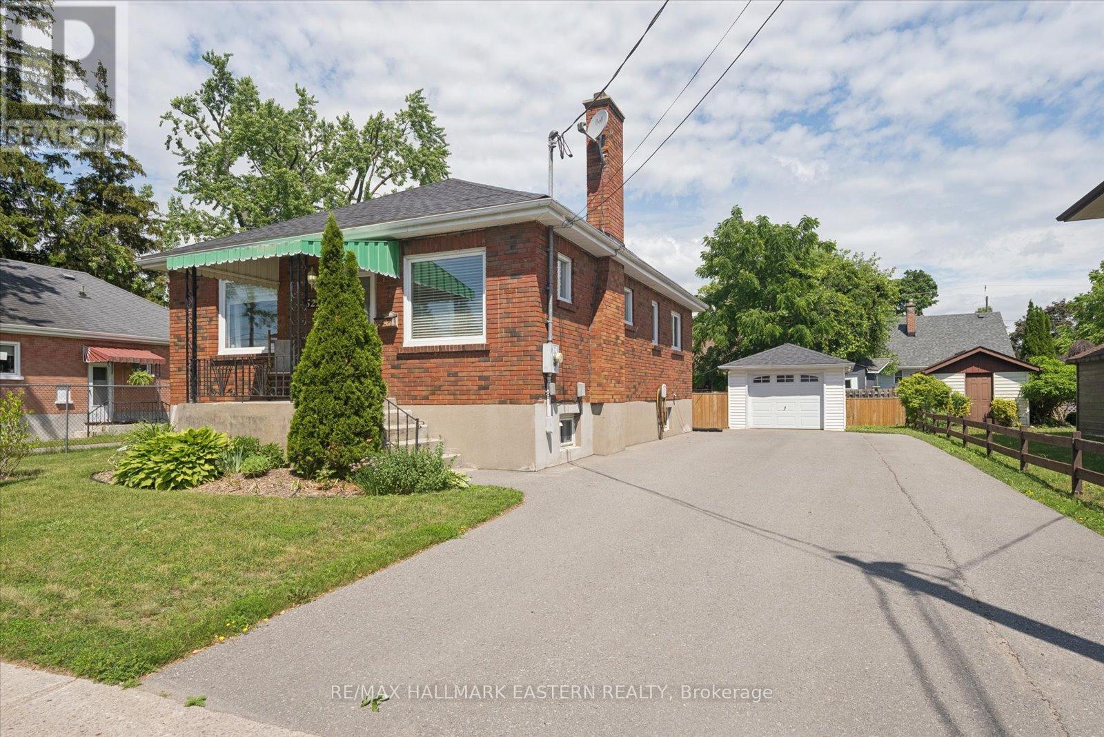 522 KING GEORGE STREET, Peterborough, Ontario