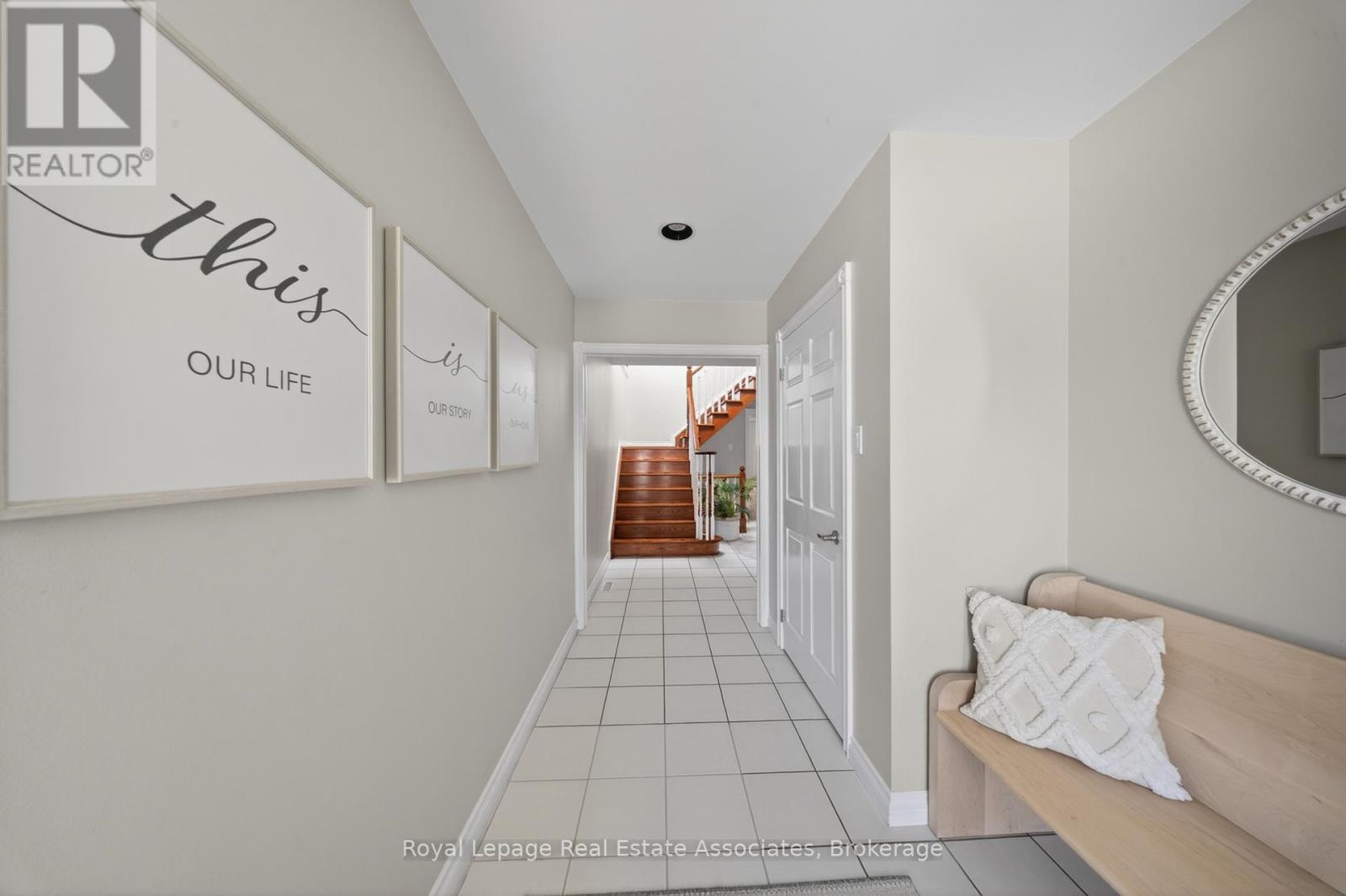 48 Hudson Drive, Brampton, Ontario  L6Y 2N7 - Photo 3 - W13236978