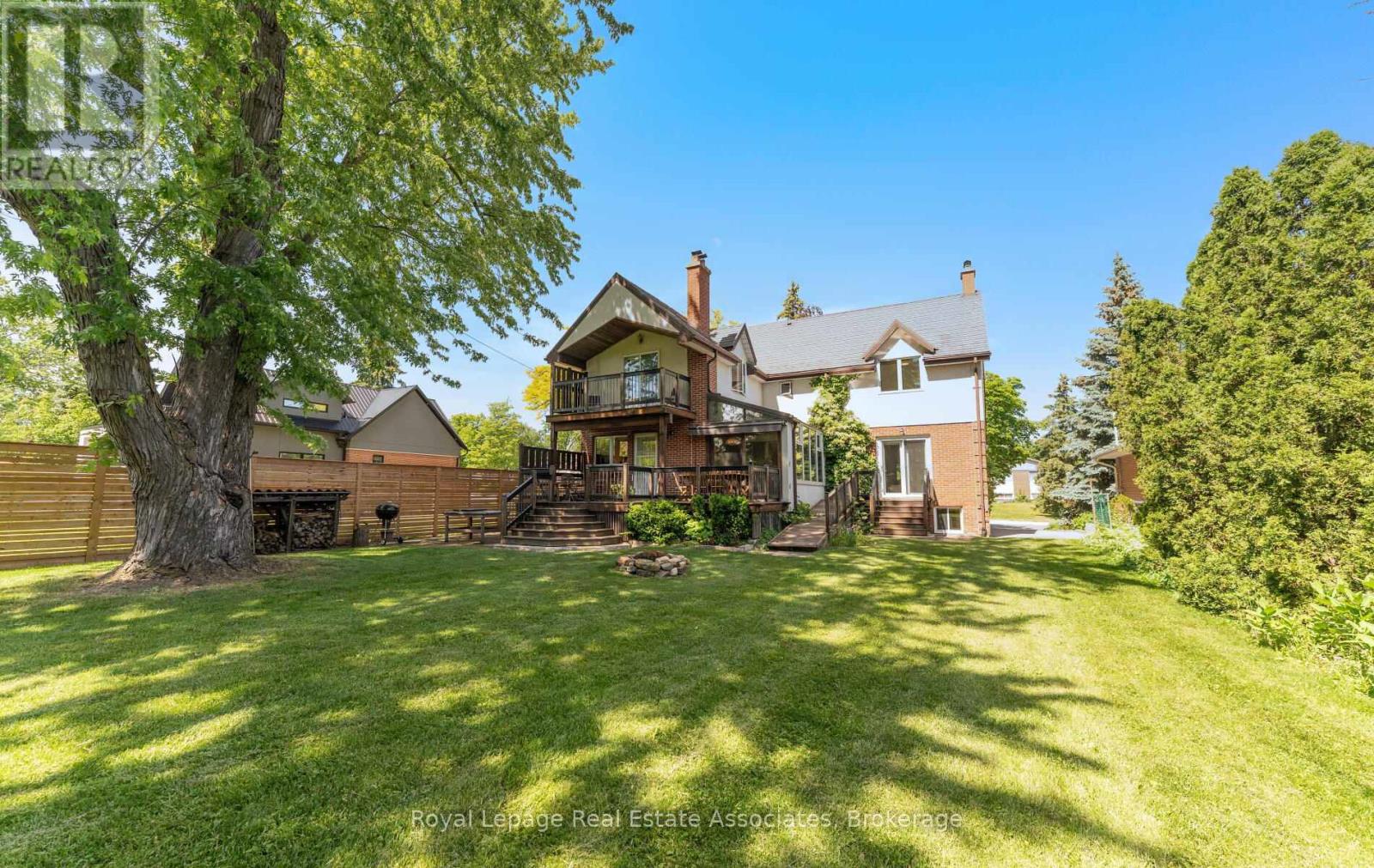 30 Theodore Drive, Mississauga, Ontario  L5M 1E4 - Photo 2 - W13422880