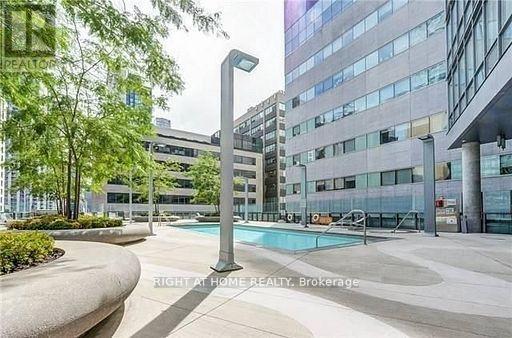 902 - 832 Bay Street, Toronto, Ontario  M5S 1Z6 - Photo 19 - C13460270