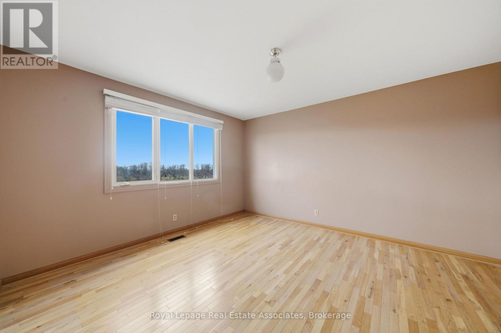 1137 Ridge Road, Hamilton, Ontario  L8J 2X5 - Photo 26 - X12881258