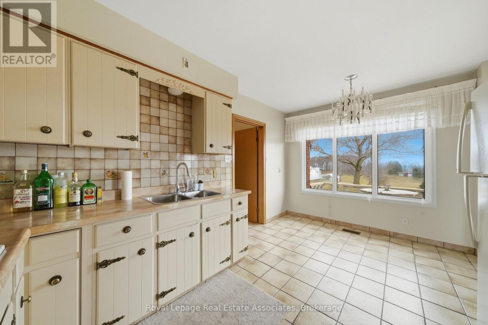 1137 Ridge Road, Hamilton, Ontario  L8J 2X5 - Photo 15 - X12881258