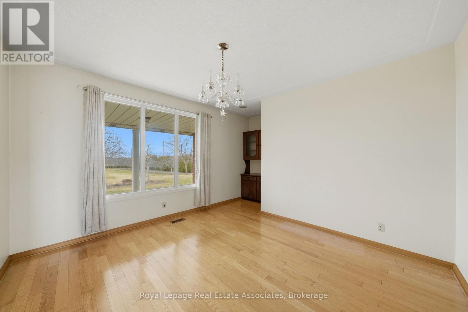 1137 Ridge Road, Hamilton, Ontario  L8J 2X5 - Photo 16 - X12881258