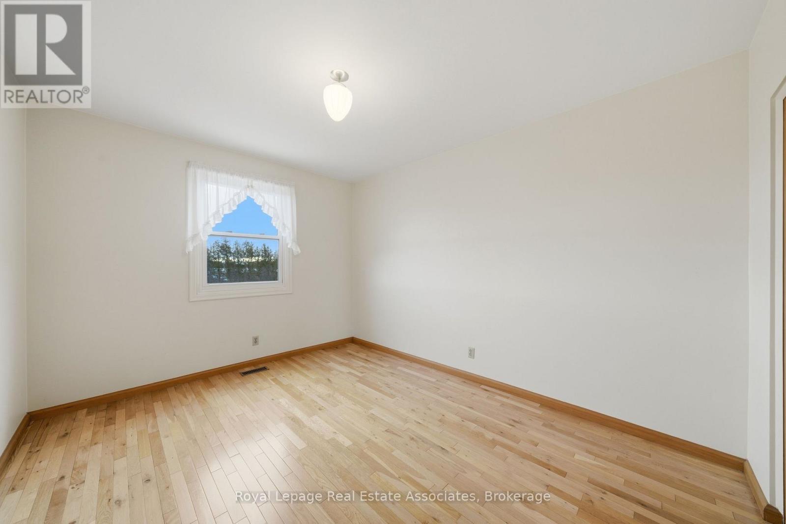 1137 Ridge Road, Hamilton, Ontario  L8J 2X5 - Photo 25 - X12881258