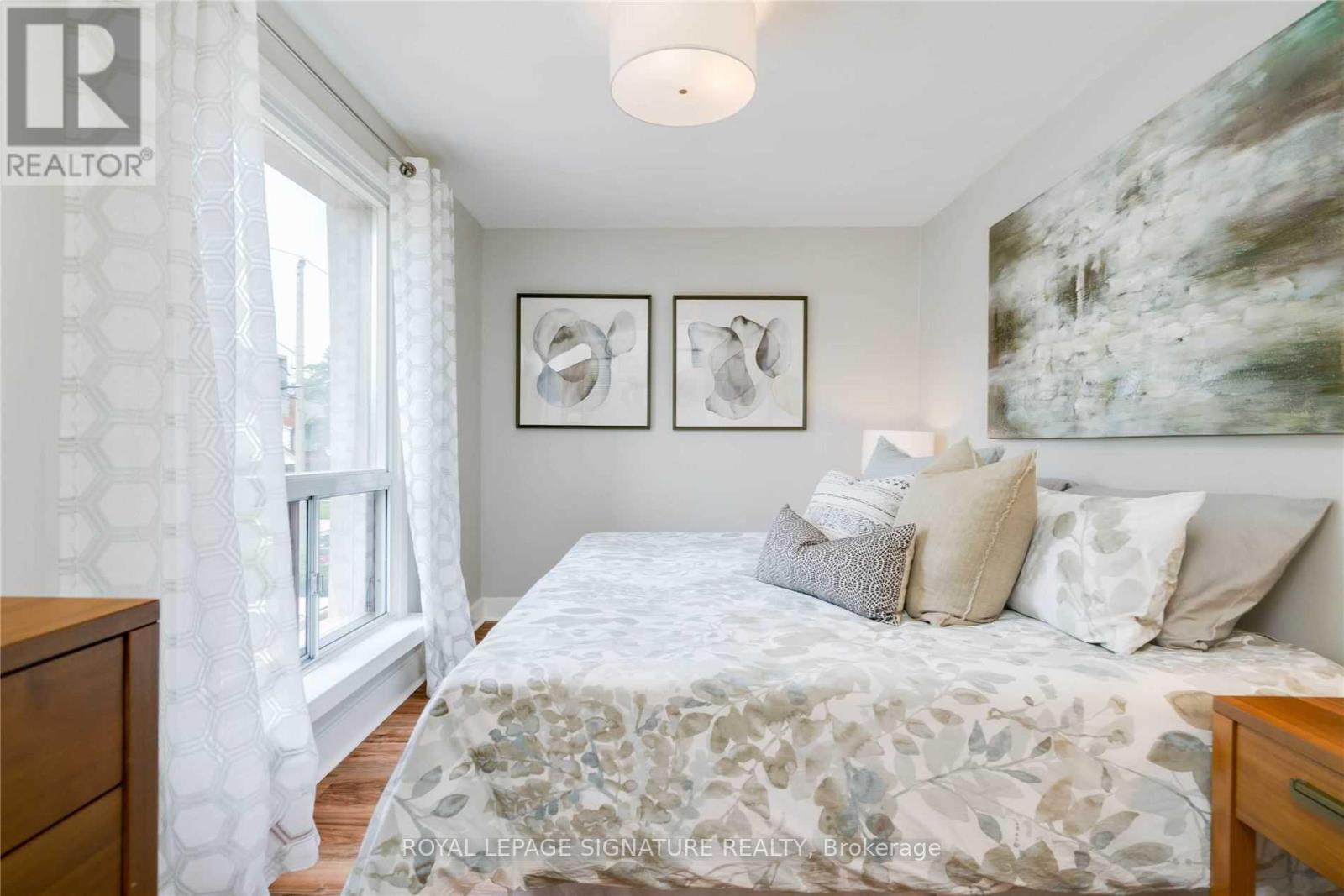 Upper - 27 Coleridge Avenue, Toronto, Ontario  M4C 4H4 - Photo 17 - E13460224