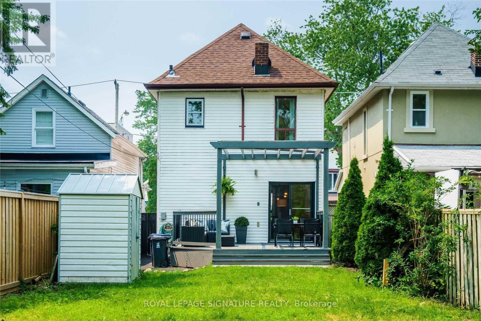 Upper - 27 Coleridge Avenue, Toronto, Ontario  M4C 4H4 - Photo 29 - E13460224