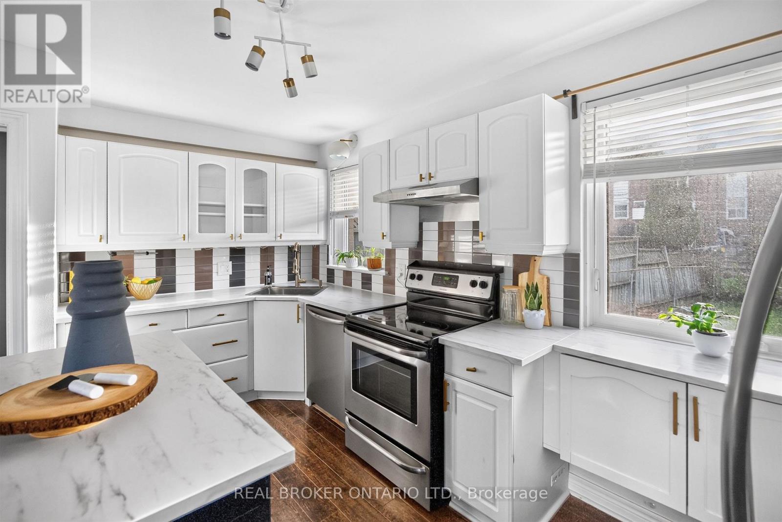 30 Willowmount Drive, Toronto, Ontario  M1L 1Y1 - Photo 14 - E13460248