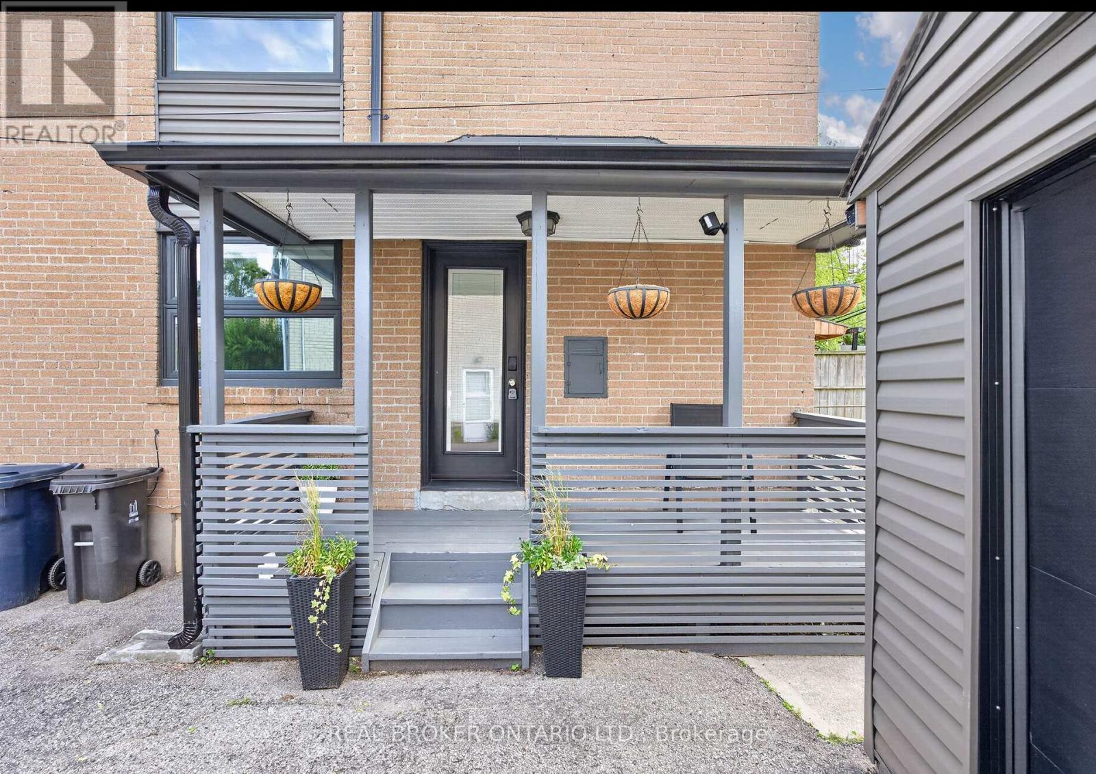30 Willowmount Drive, Toronto, Ontario  M1L 1Y1 - Photo 3 - E13460248