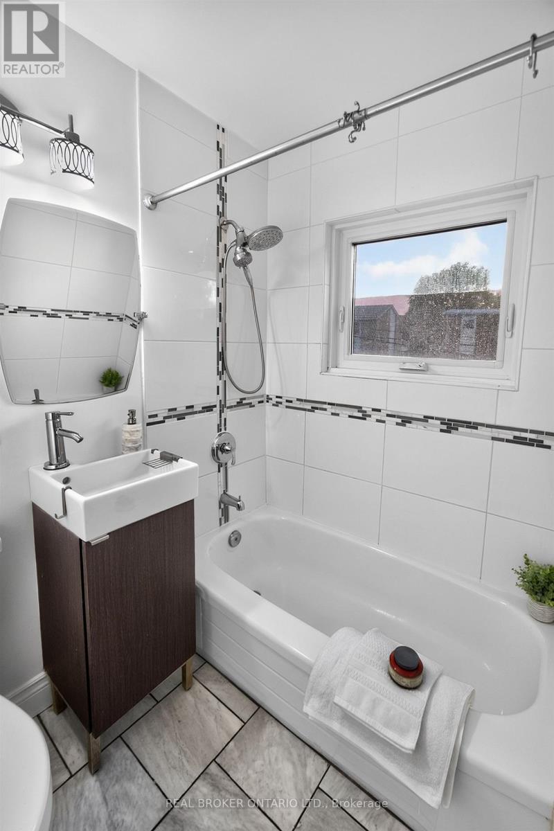 30 Willowmount Drive, Toronto, Ontario  M1L 1Y1 - Photo 31 - E13460248
