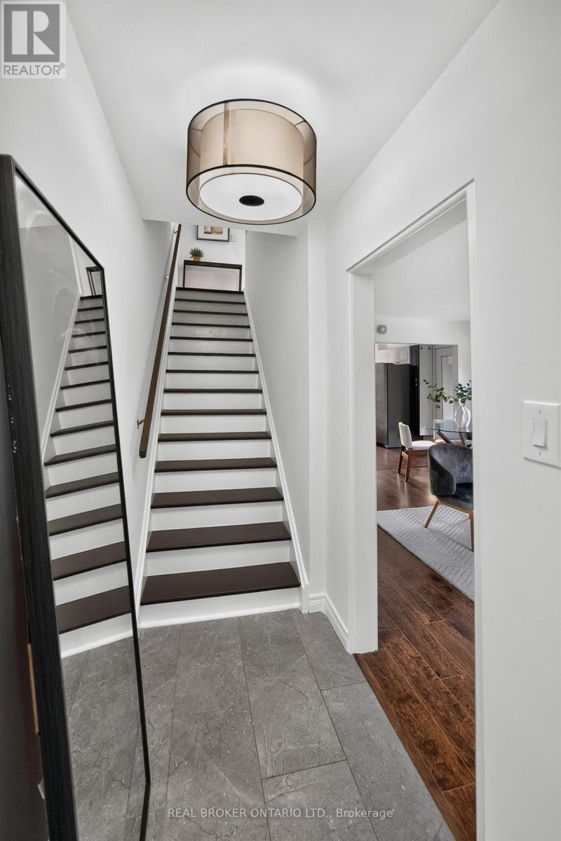 30 Willowmount Drive, Toronto, Ontario  M1L 1Y1 - Photo 6 - E13460248