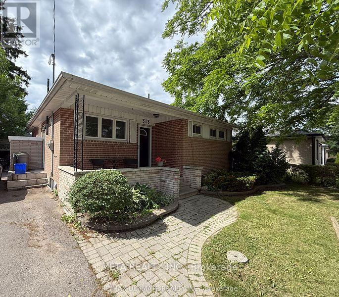 313 ROSSLAND ROAD W, Whitby, Ontario