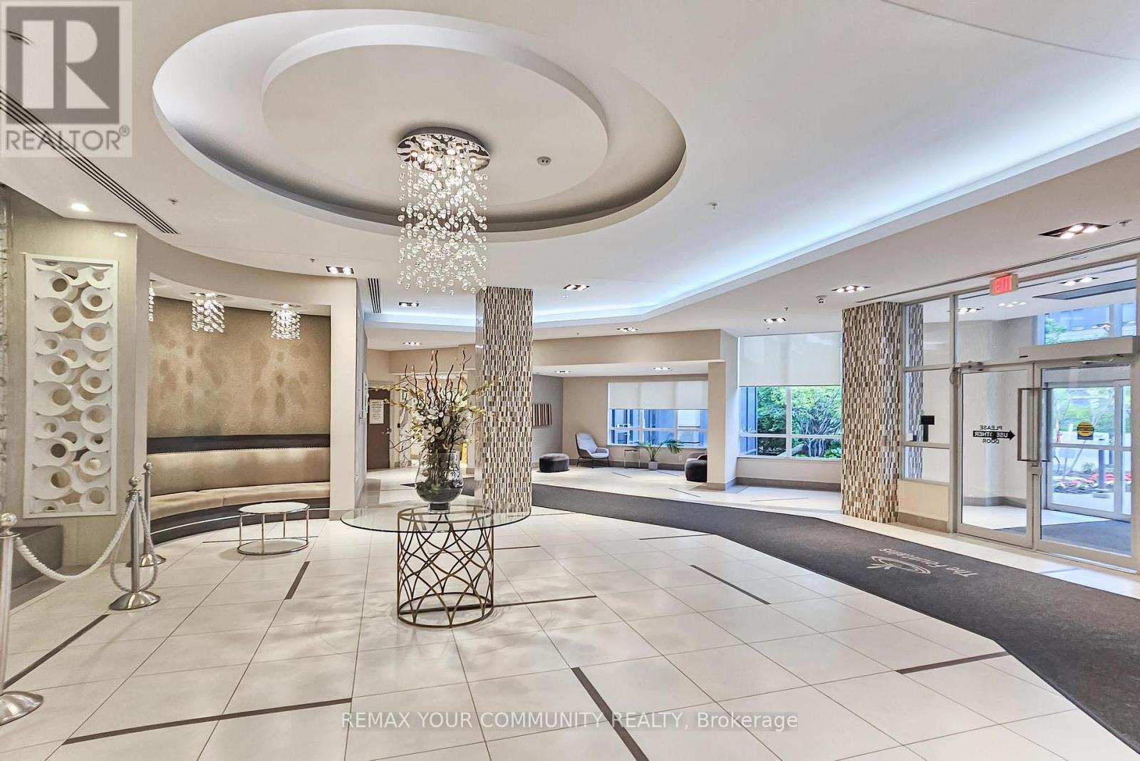 75 North Park Road, Vaughan (Beverley Glen), Ontario  L4J 0H8 - Photo 4 - N13460220
