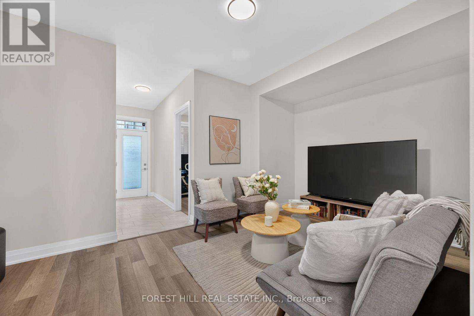 96 Salterton Circle, Vaughan, Ontario  L6A 4Z2 - Photo 2 - N13460272