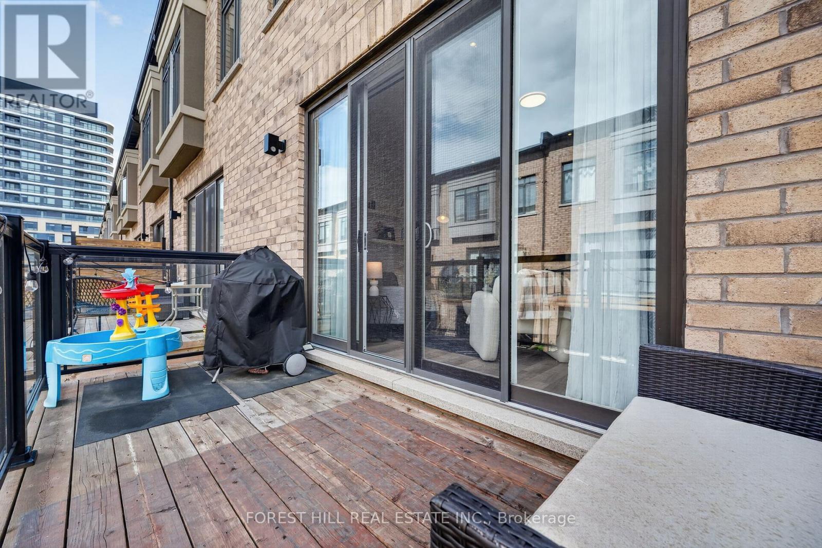 96 Salterton Circle, Vaughan, Ontario  L6A 4Z2 - Photo 20 - N13460272