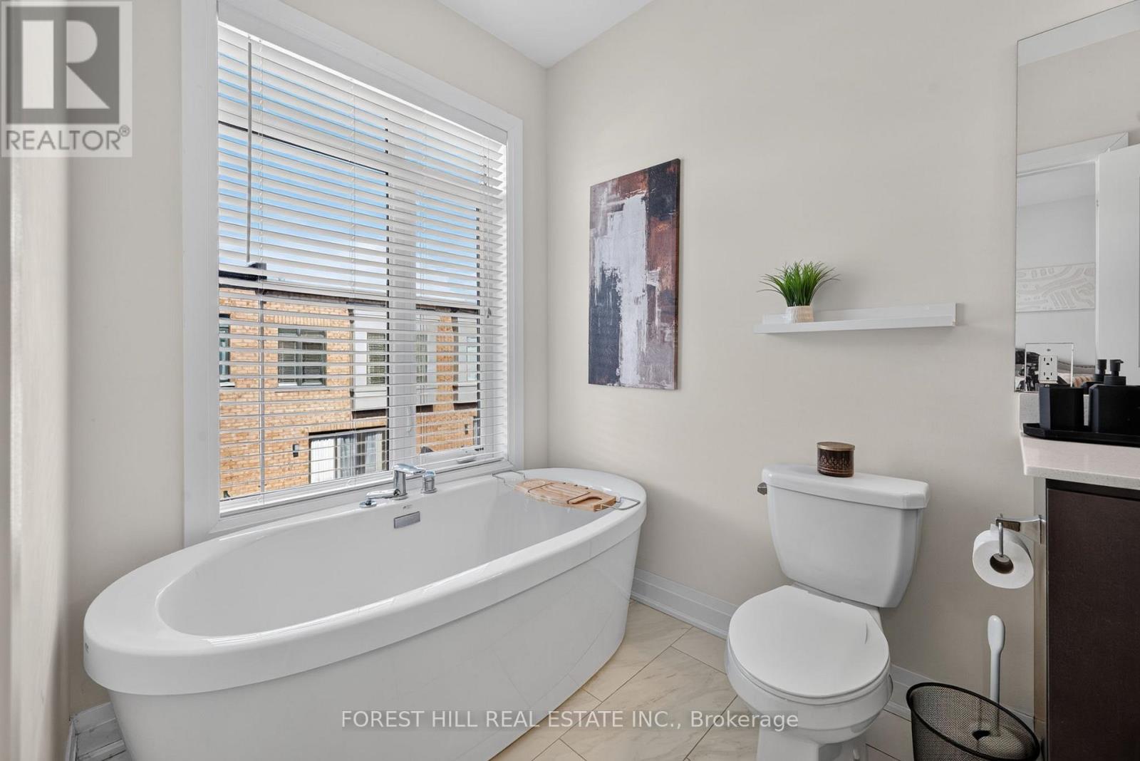 96 Salterton Circle, Vaughan, Ontario  L6A 4Z2 - Photo 27 - N13460272