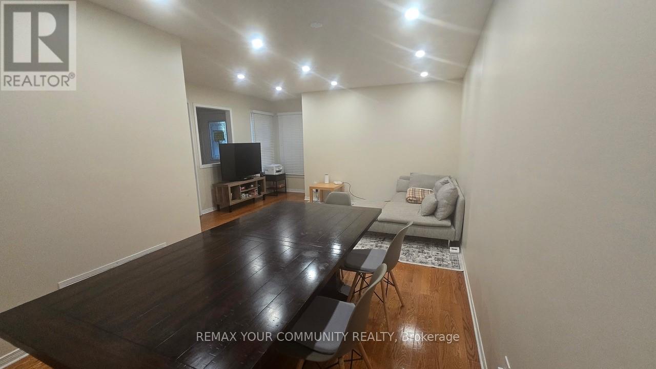 25 - 741 Caradonna Crescent, Newmarket, Ontario  L3X 1W5 - Photo 4 - N13460354