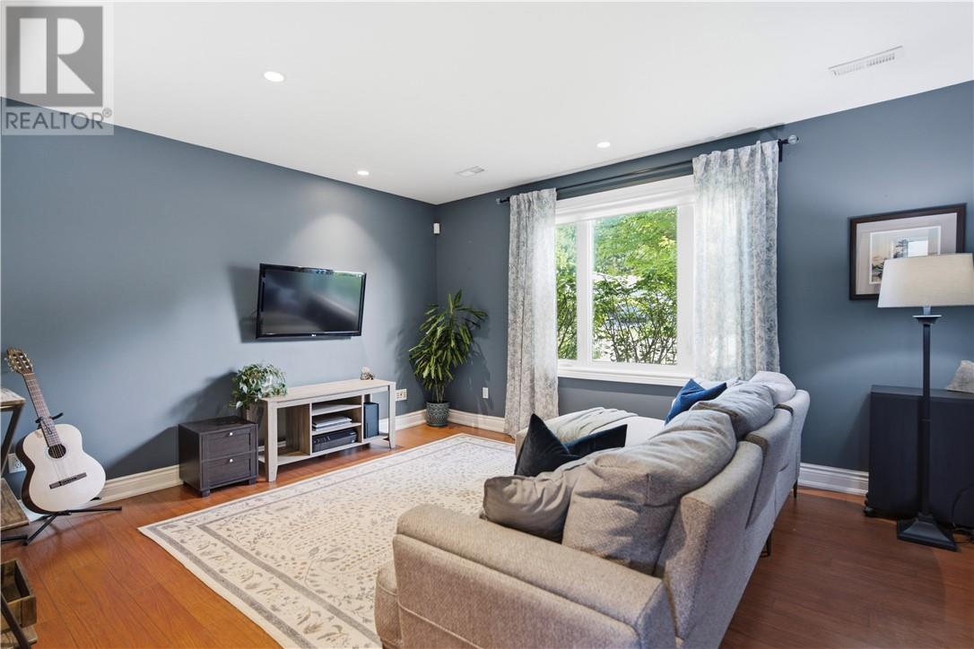 44 Patricia Street, Lively, Ontario  P3Y 1B1 - Photo 35 - 2128636