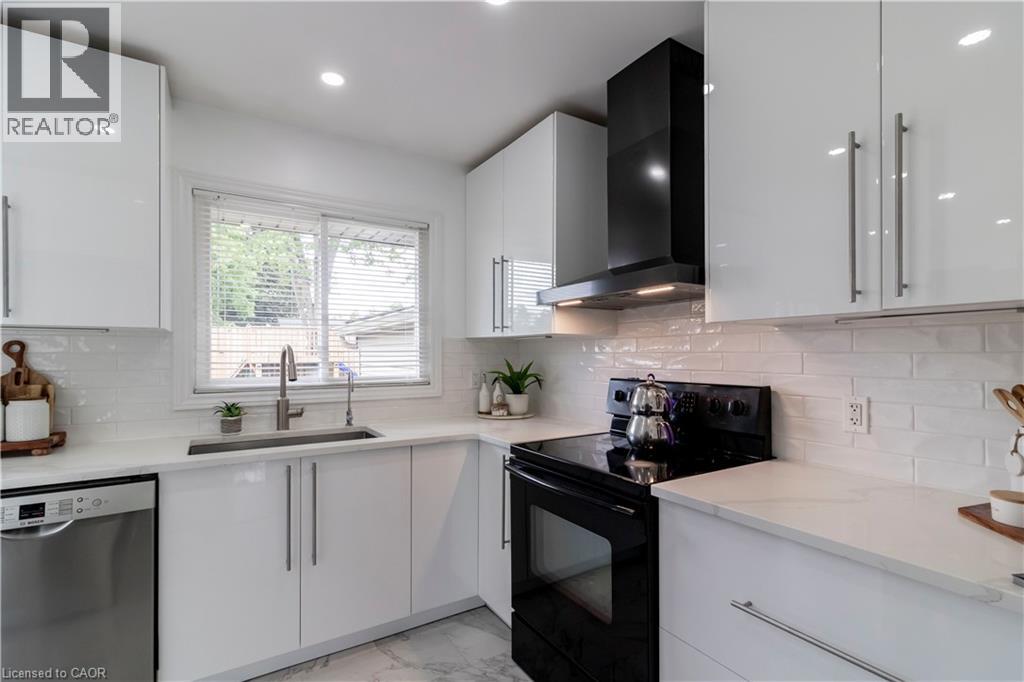 304 Greenfield Avenue, Kitchener, Ontario  N2C 1E1 - Photo 17 - 40839979