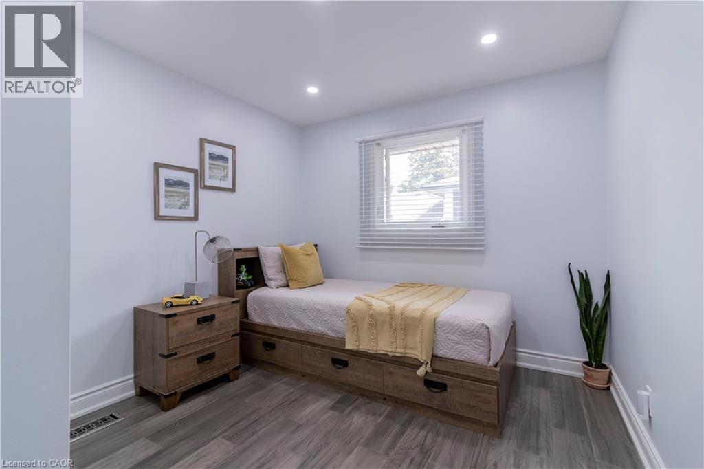 304 Greenfield Avenue, Kitchener, Ontario  N2C 1E1 - Photo 25 - 40839979