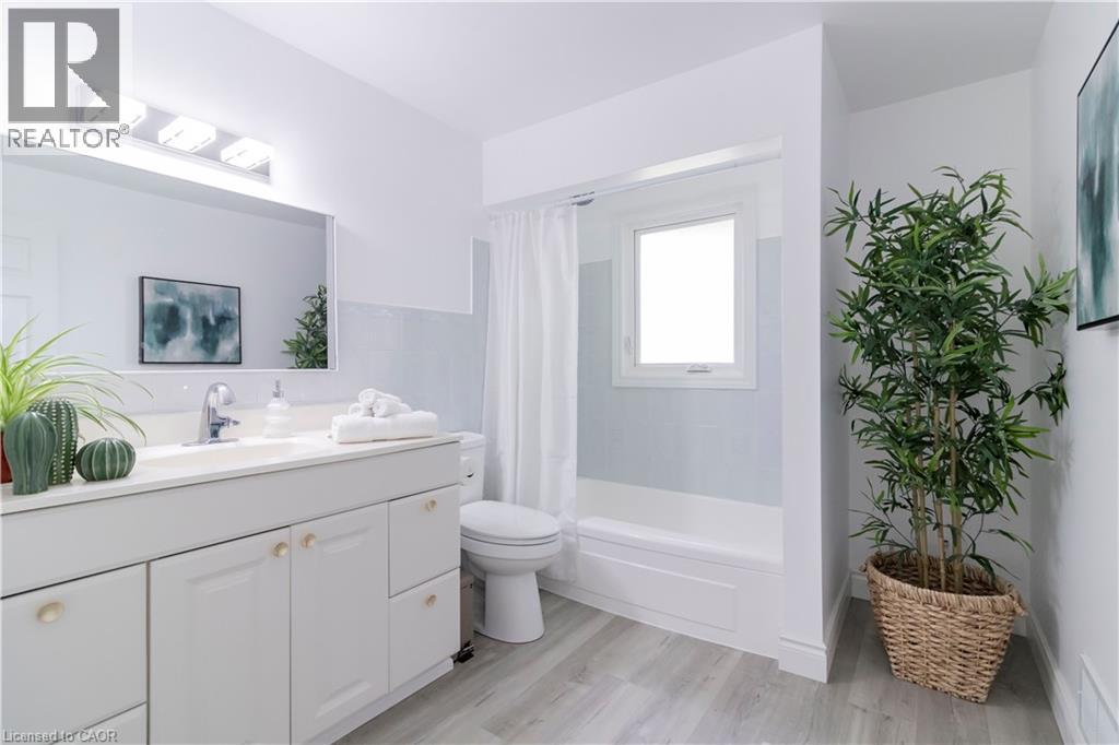 304 Greenfield Avenue, Kitchener, Ontario  N2C 1E1 - Photo 29 - 40839979