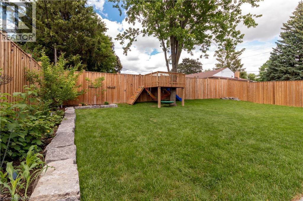 304 Greenfield Avenue, Kitchener, Ontario  N2C 1E1 - Photo 39 - 40839979