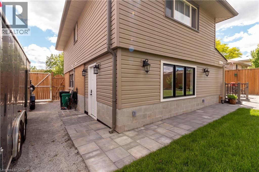 304 Greenfield Avenue, Kitchener, Ontario  N2C 1E1 - Photo 43 - 40839979