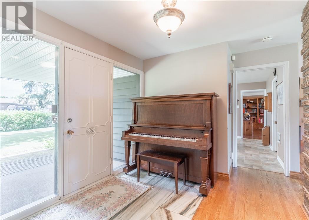 197 Laurier Street W, Azilda, Ontario  P0M 1B0 - Photo 5 - 2128635