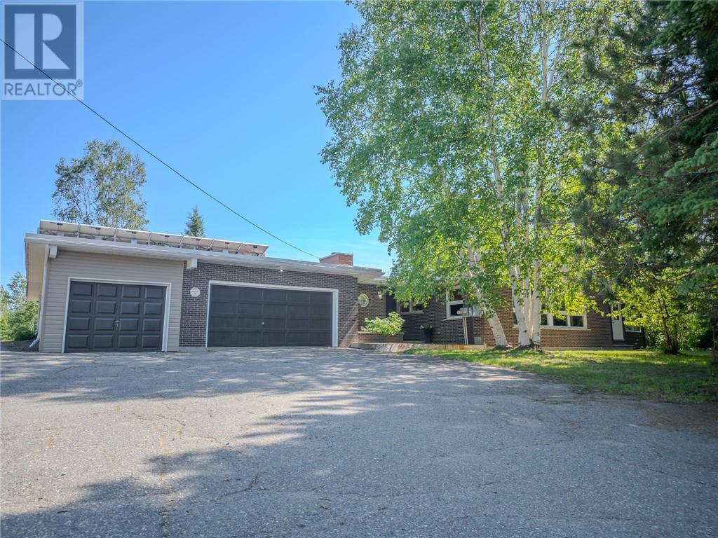 4853 Regional Road 55, Whitefish, Ontario  P0M 3E0 - Photo 3 - 2128573