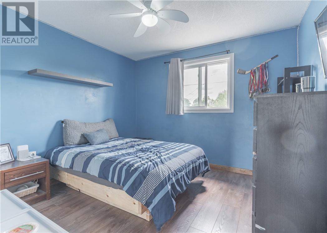3825 Macmillan Drive, Val Caron, Ontario  P3N 1R7 - Photo 8 - 2128535