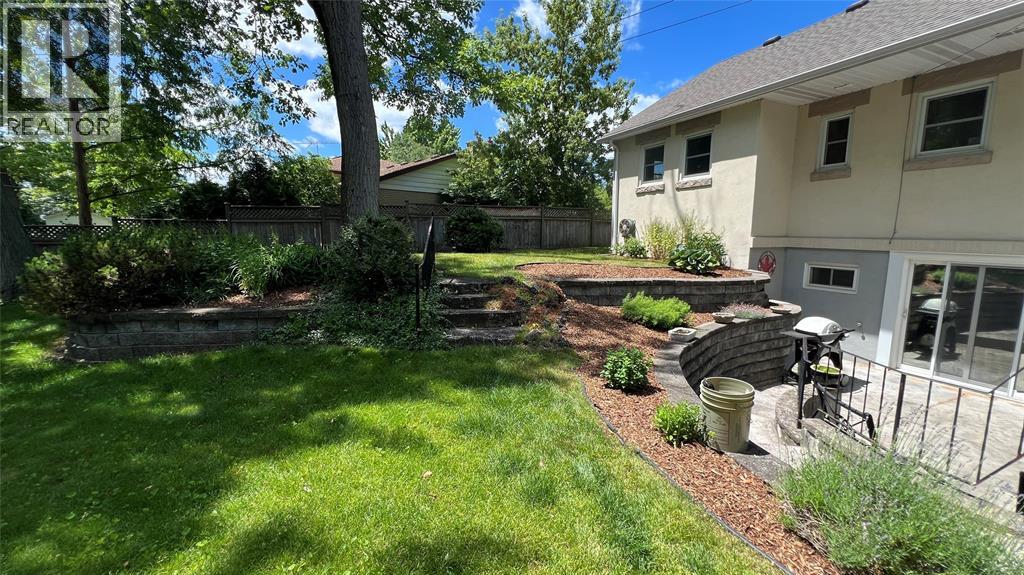 1275 Webster Drive, Sarnia photo 24