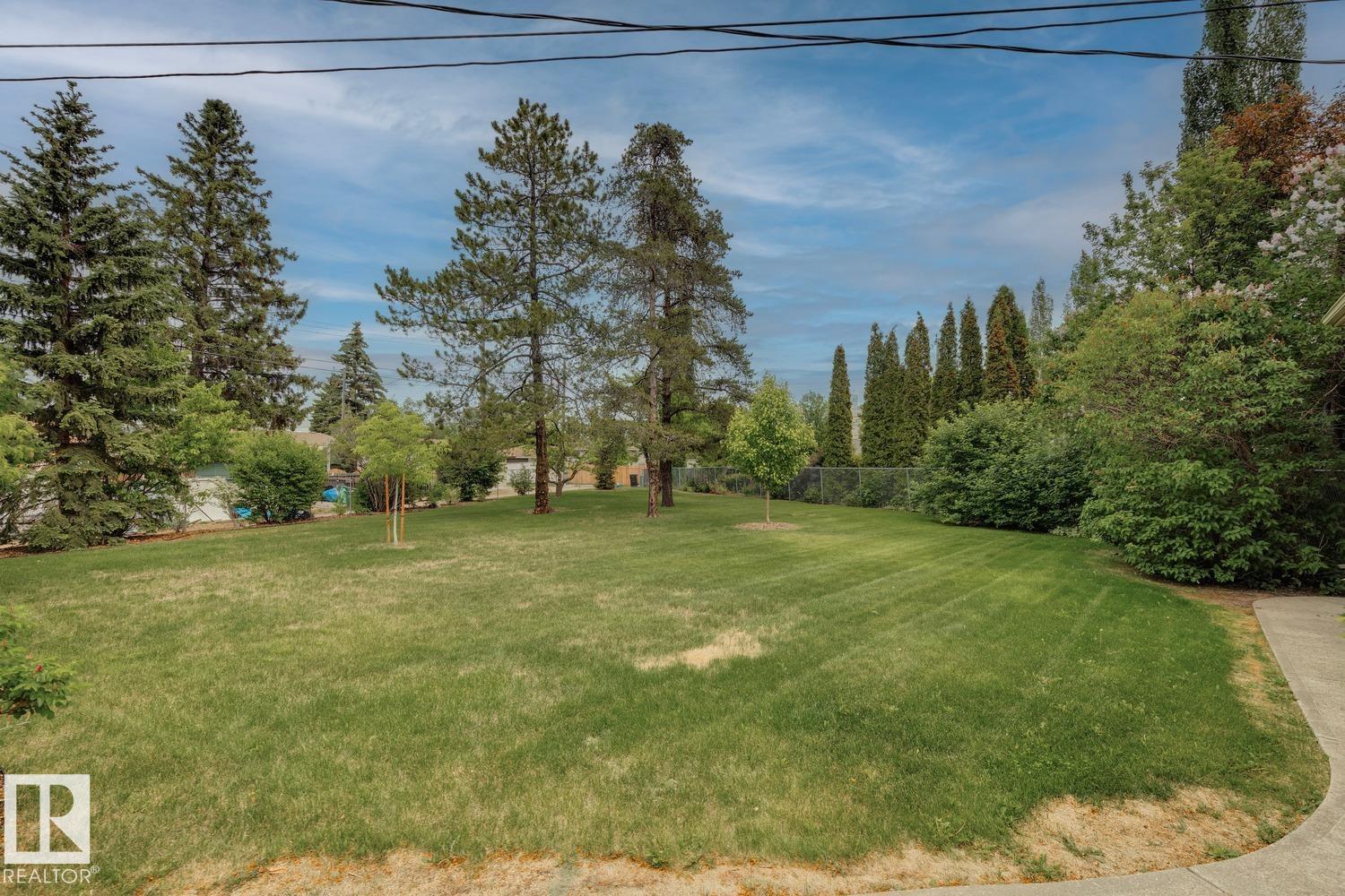 9044 56 St NW, Edmonton, Alberta  T6B 1J2 - Photo 44 - E4494274