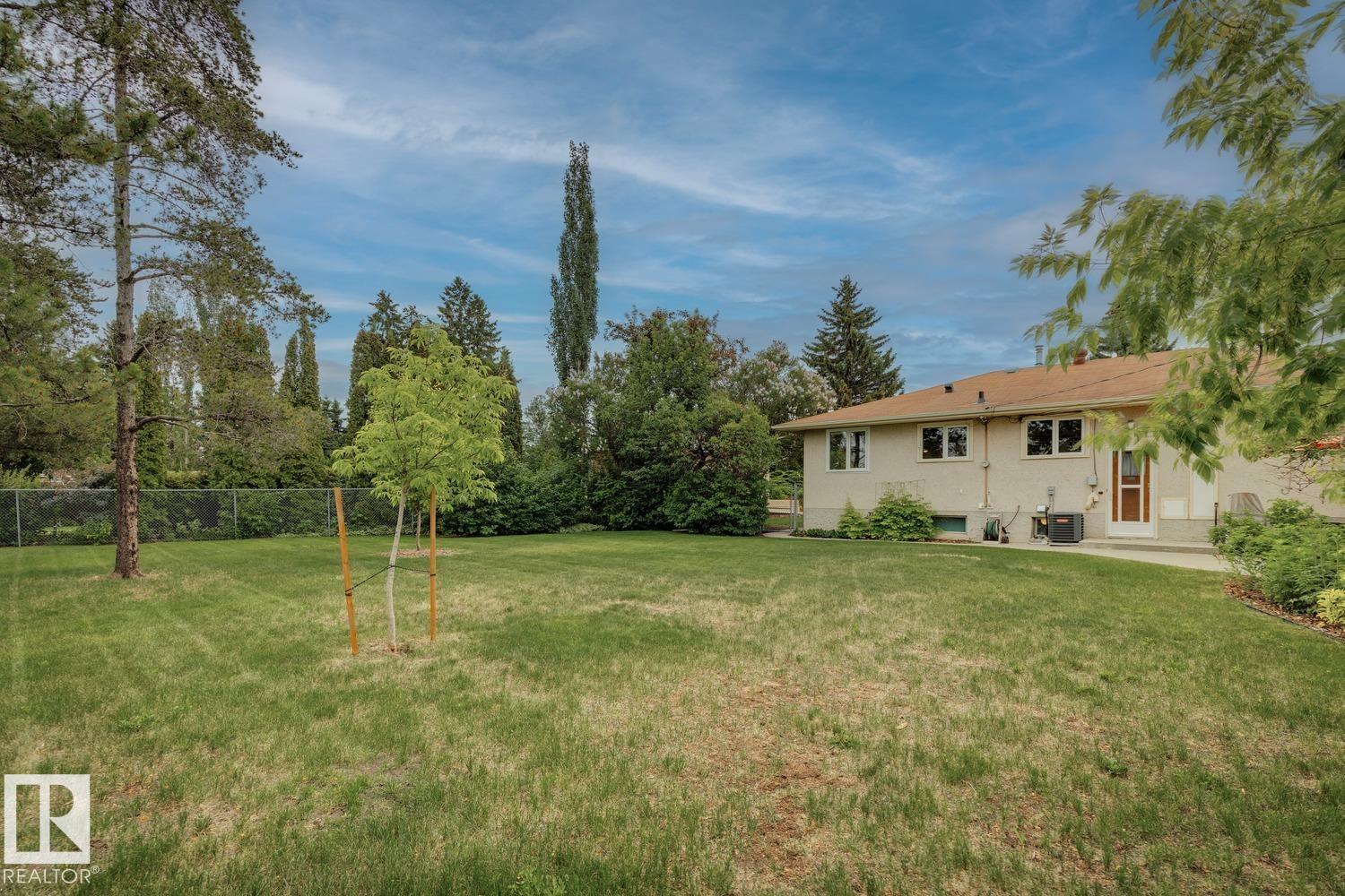 9044 56 St NW, Edmonton, Alberta  T6B 1J2 - Photo 45 - E4494274