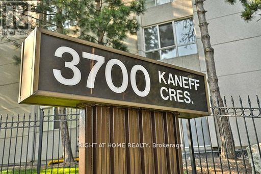 Sph8 - 3700 Kaneff Crescent, Mississauga, Ontario  L5A 4B8 - Photo 2 - W13460216