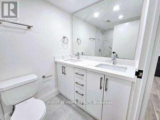 Sph8 - 3700 Kaneff Crescent, Mississauga, Ontario  L5A 4B8 - Photo 20 - W13460216