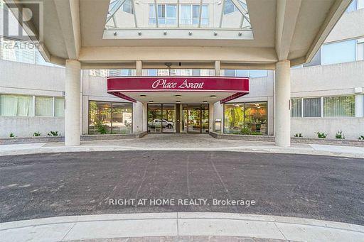 Sph8 - 3700 Kaneff Crescent, Mississauga, Ontario  L5A 4B8 - Photo 3 - W13460216