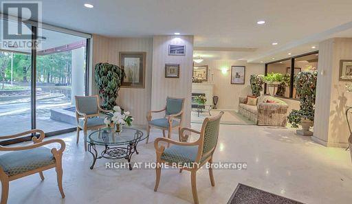 Sph8 - 3700 Kaneff Crescent, Mississauga, Ontario  L5A 4B8 - Photo 7 - W13460216
