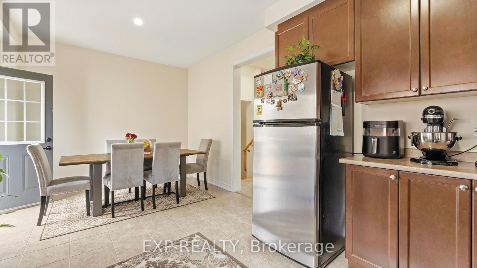 45 October Place, Brampton, Ontario  L6Y 0R6 - Photo 10 - W13460276