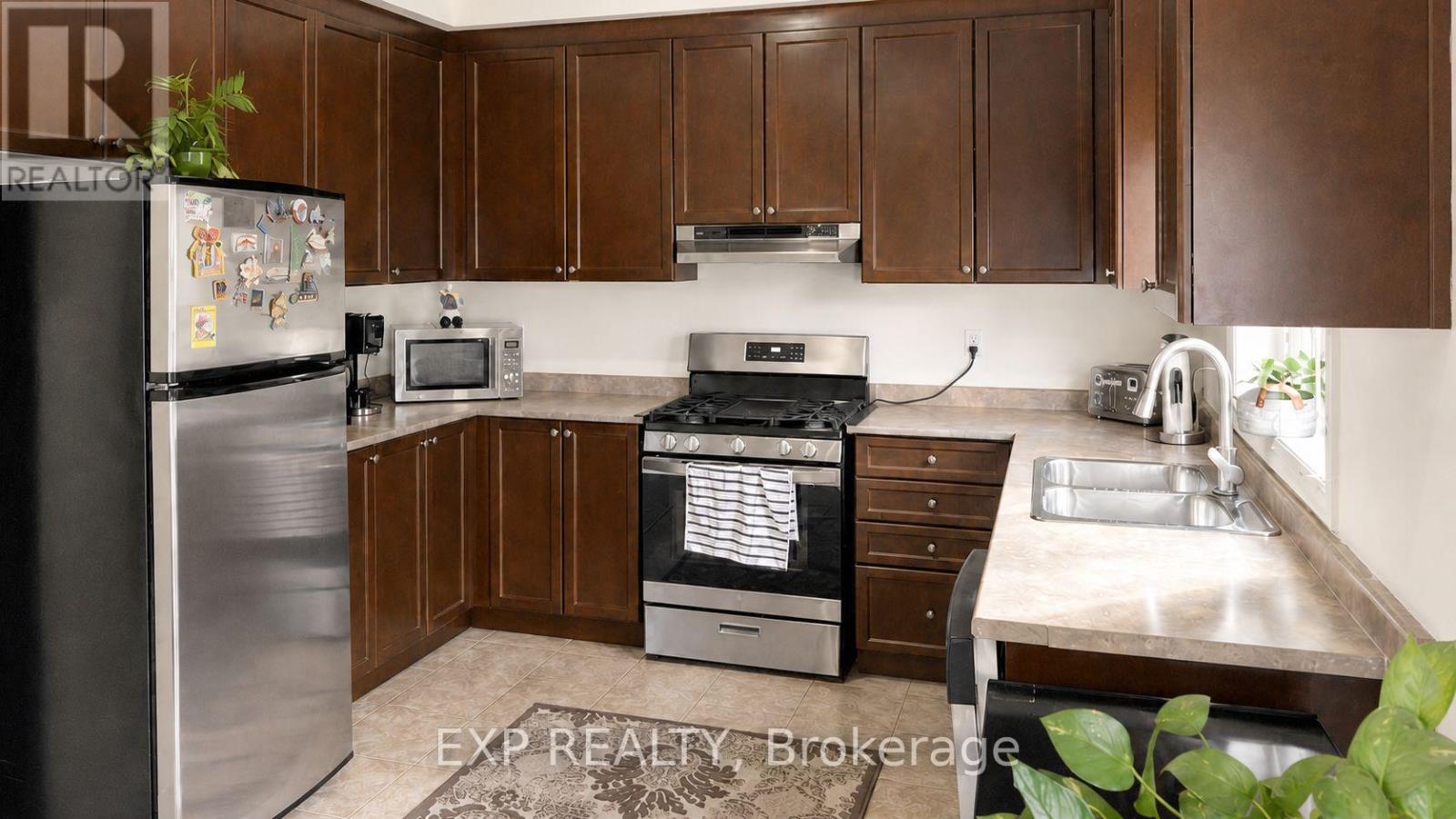 45 October Place, Brampton, Ontario  L6Y 0R6 - Photo 11 - W13460276