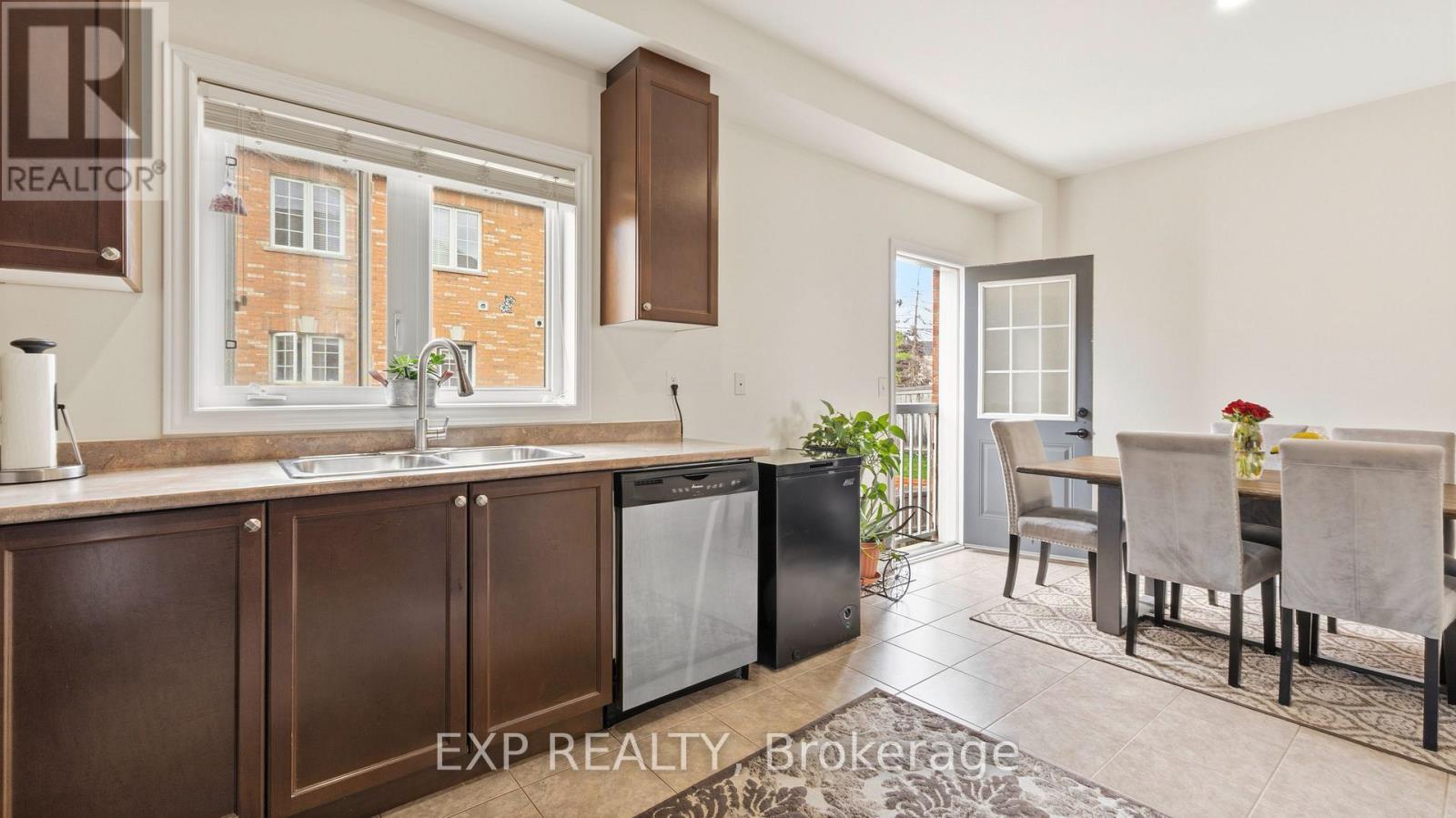 45 October Place, Brampton, Ontario  L6Y 0R6 - Photo 12 - W13460276